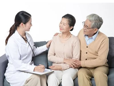 更年期女性如何能及時識別并順利度過呢？
